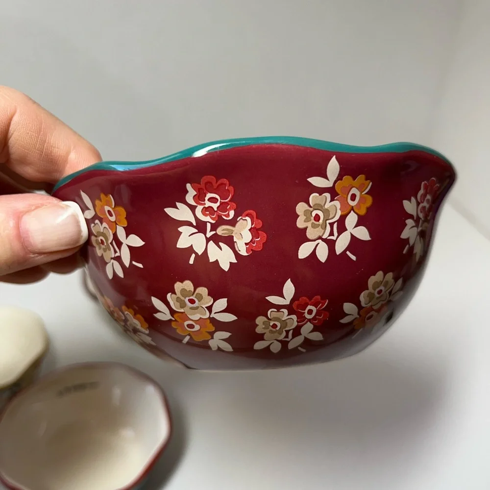 The Pioneer Woman 4-Piece Ceramic Measuring Bowls